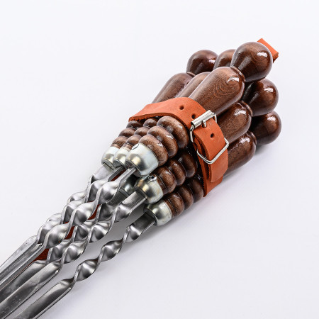 A set of skewers 670*12*3 mm in a leather quiver в Набережных Челнах